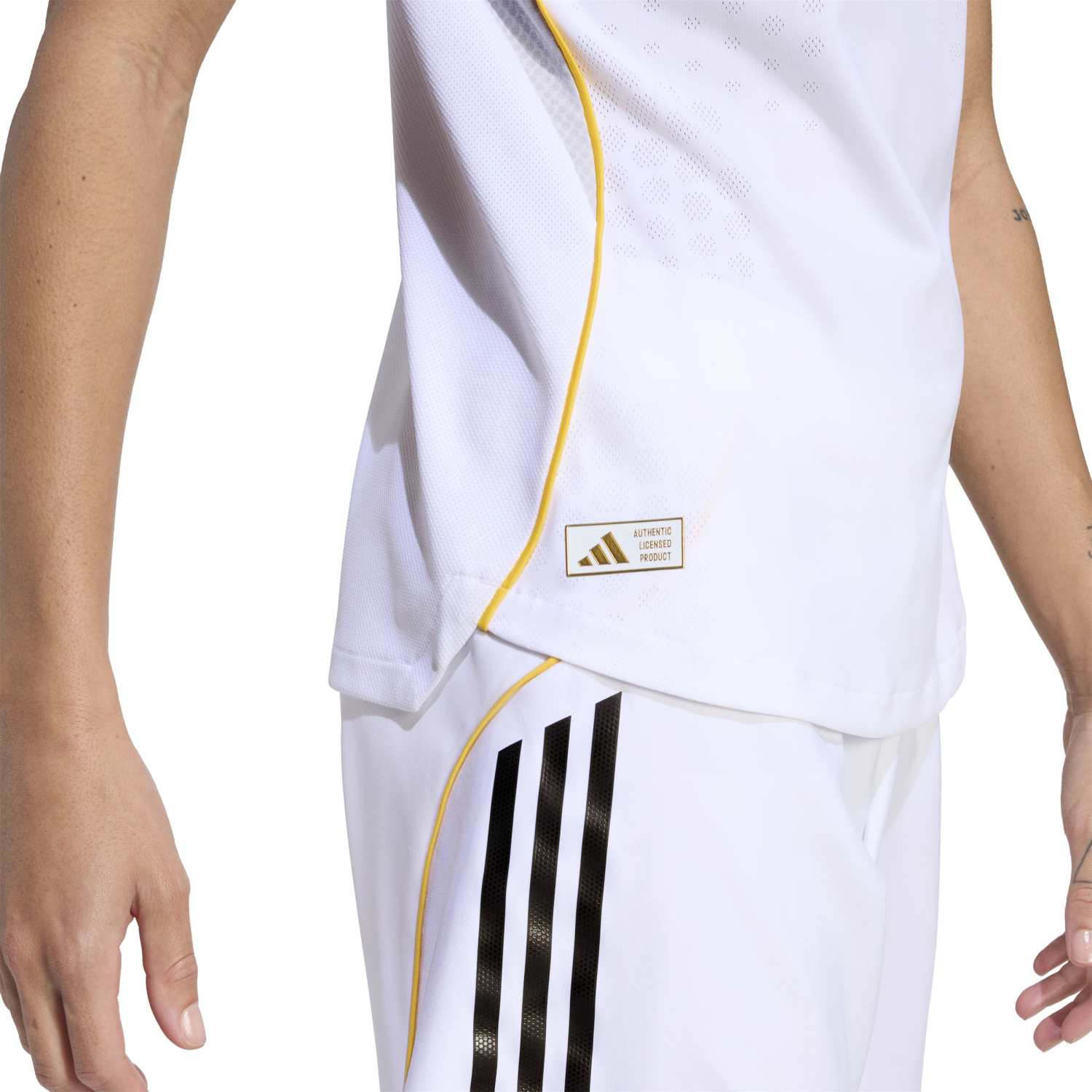 Camiseta Authentic Mujer Primera Equipación Blanca 25/26