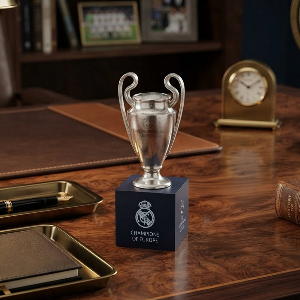 Real Madrid Official UEFA Champions League Trophy Replica 4,5cm