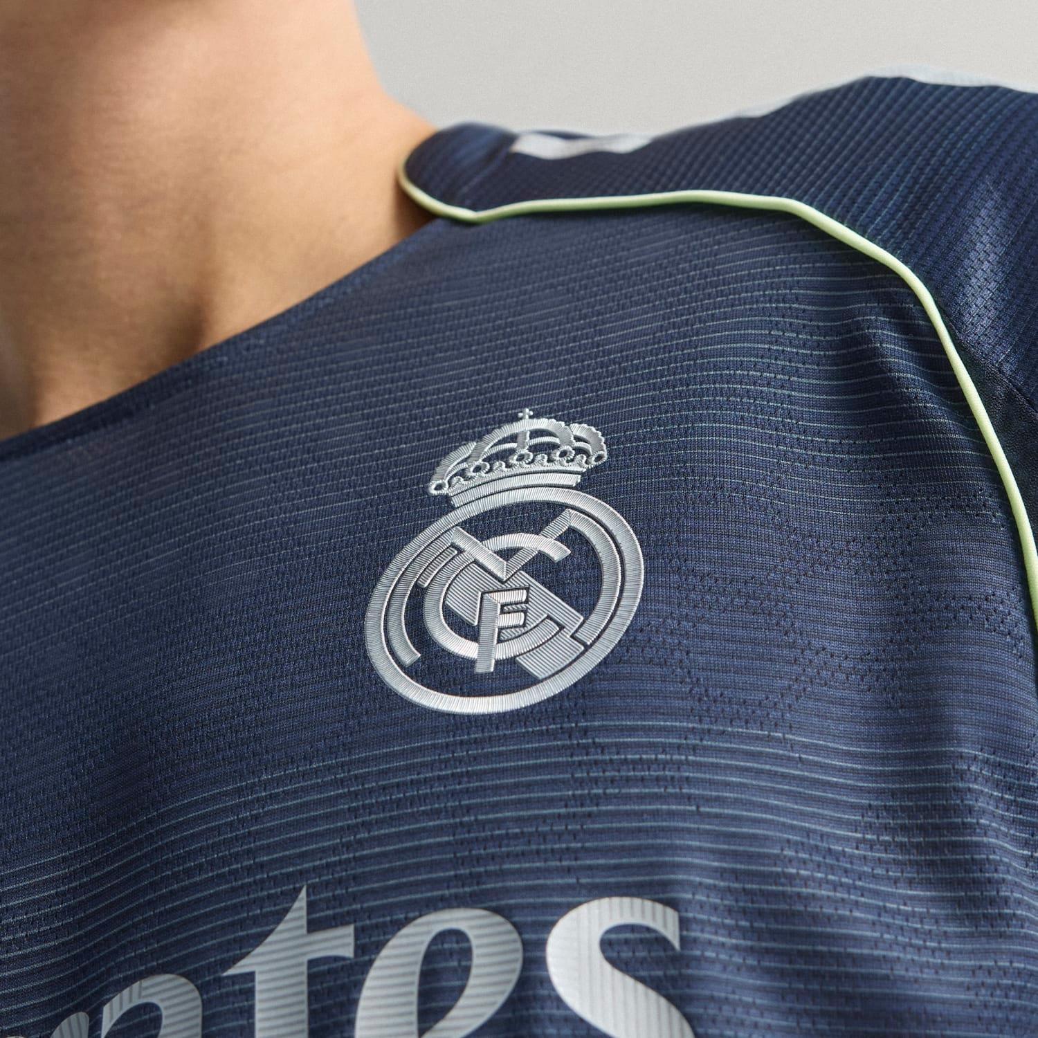 Mens Away Authentic Jersey 25/26 Navy – Official Real Madrid Store